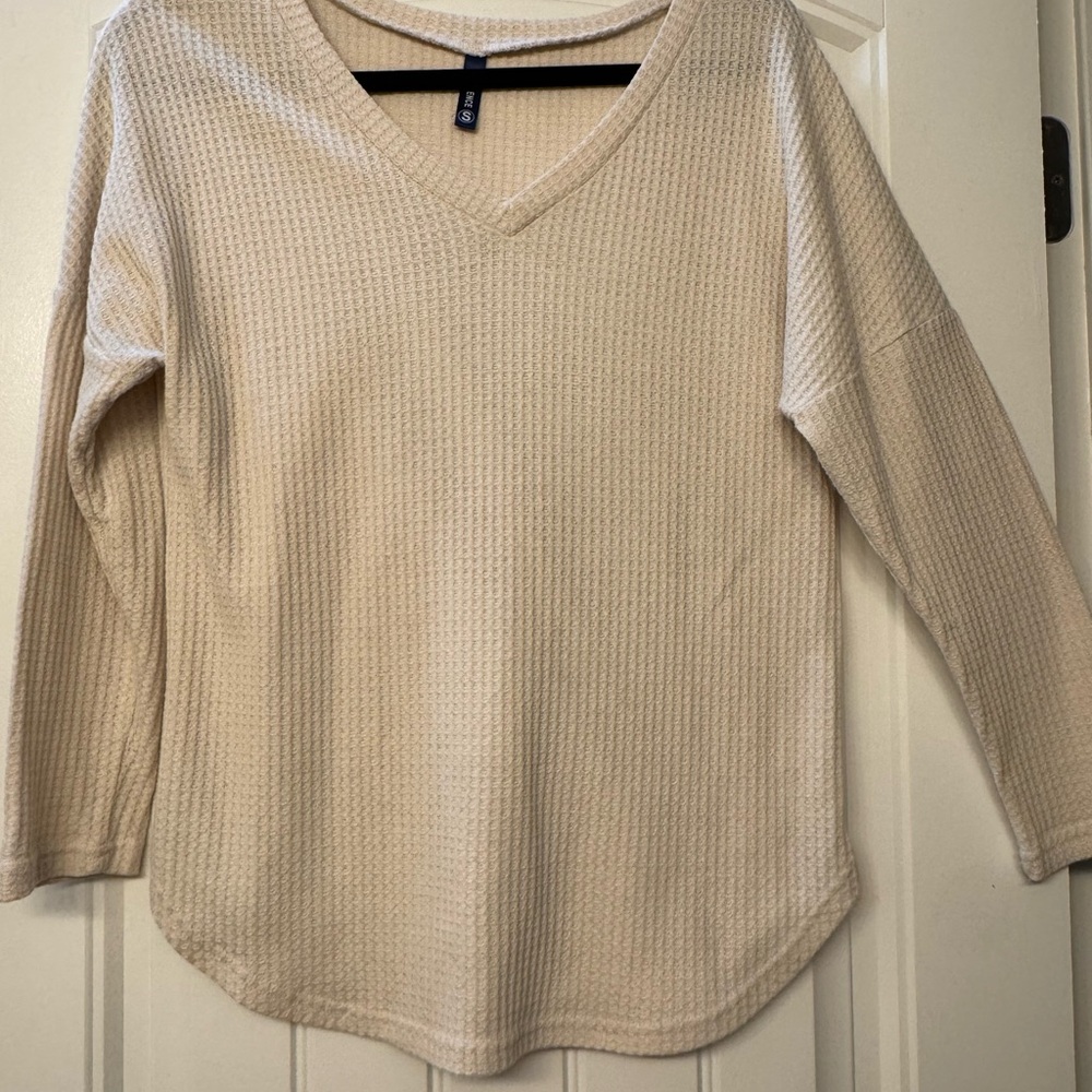 Elegant Beige V-Neck Waffle Knit Top